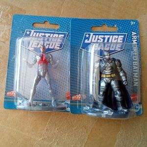Justice league mini figurines